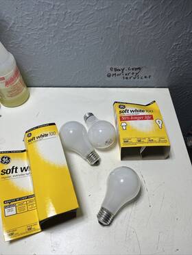 Ge 064894006005 Lighting 15-amp/watt 3-pack A19 Bulb Soft White 100