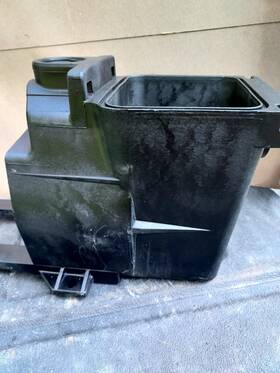 Sp1600aa Hayward Pump Strainer Housing / Pot 1.5 Inch Ports With Base Pre-owned