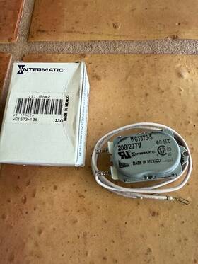 1573-108 Intermatic Pool Timer Motor - Wg