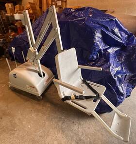 700-1100-a S R Smith - Pal Aquatic Hoist Pool Chair Lift