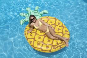 90649 Swimline Large Oversized Heavy Duty Vinyl Pineapple Pool Float