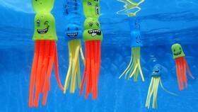 91150 Swimline Jellyfish Dive Game Toys Includes 6 Fun Slow Sinking