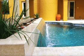 Ga0112406 White The Great American Waterfall 24 Inch Aqua Sheer 6 Lip -