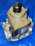Raypak 003900F Pool Heater Iid Natural Gas Valve. Fixed Price $69.00.