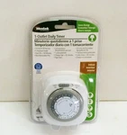 Westek 1-OUTLET Indoor Daily Programmable Timer Automatic On/off Plug Light L20. Fixed Price $9.95.